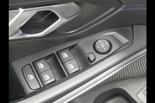 BMW 3 Serie Touring 320d M-Pakket Panoramadak/Trekhaak/LED