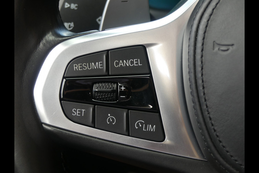 BMW 3 Serie Touring 320d M-Pakket Panoramadak/Trekhaak/LED