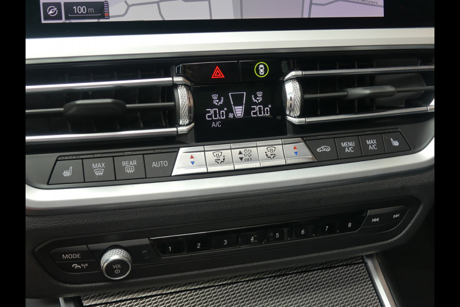 BMW 3 Serie Touring 320d M-Pakket Panoramadak/Trekhaak/LED