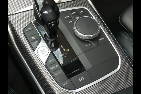 BMW 3 Serie Touring 320d M-Pakket Panoramadak/Trekhaak/LED