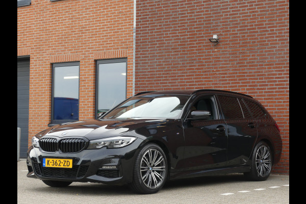 BMW 3 Serie Touring 320d M-Pakket Panoramadak/Trekhaak/LED