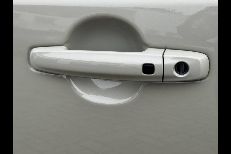 Suzuki Vitara 1.5 Hybrid Style Automaat Adaptive cruise Climate control Panoramadak Achteruitrijcamera Apple / Android