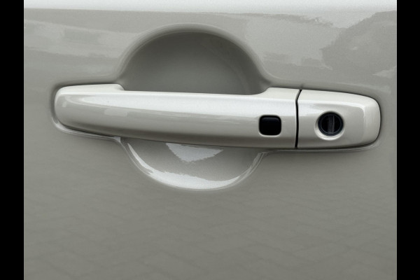 Suzuki Vitara 1.5 Hybrid Style Automaat Adaptive cruise Climate control Panoramadak Achteruitrijcamera Apple / Android