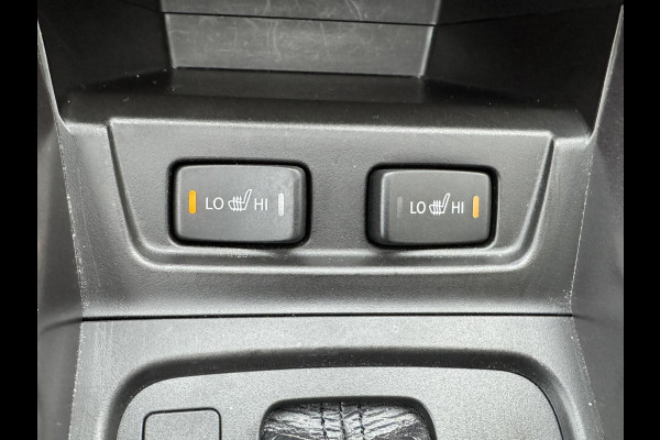 Suzuki Vitara 1.5 Hybrid Style Automaat Adaptive cruise Climate control Panoramadak Achteruitrijcamera Apple / Android