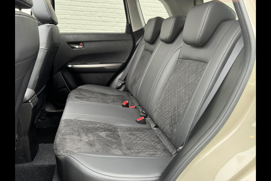 Suzuki Vitara 1.5 Hybrid Style Automaat Adaptive cruise Climate control Panoramadak Achteruitrijcamera Apple / Android