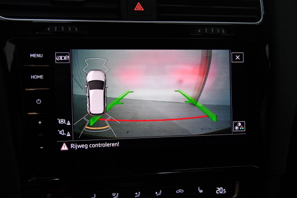 Volkswagen Golf 2.0 TSI GTI TCR pano blindspot Akrapovic