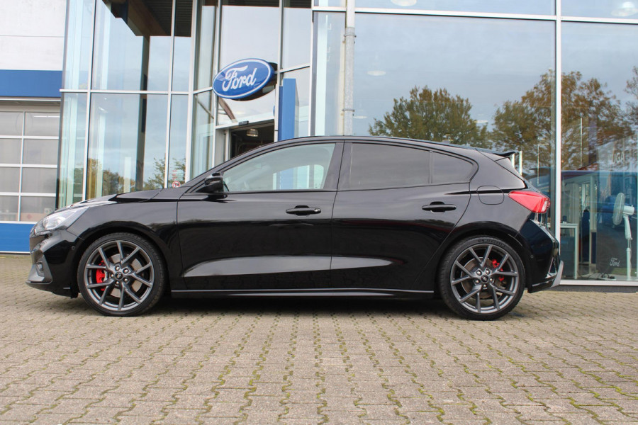Ford Focus 2.3 EcoBoost ST-3 280pk | Launch Control | Winter Pack | Adaptive LED | Achteruitrijcamera | HUD |