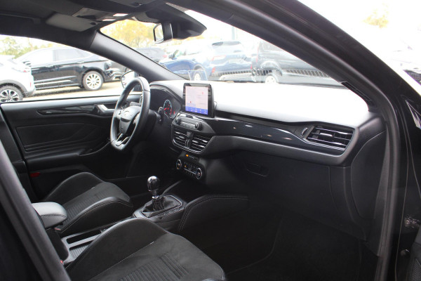 Ford Focus 2.3 EcoBoost ST-3 280pk | Launch Control | Winter Pack | Adaptive LED | Achteruitrijcamera | HUD |