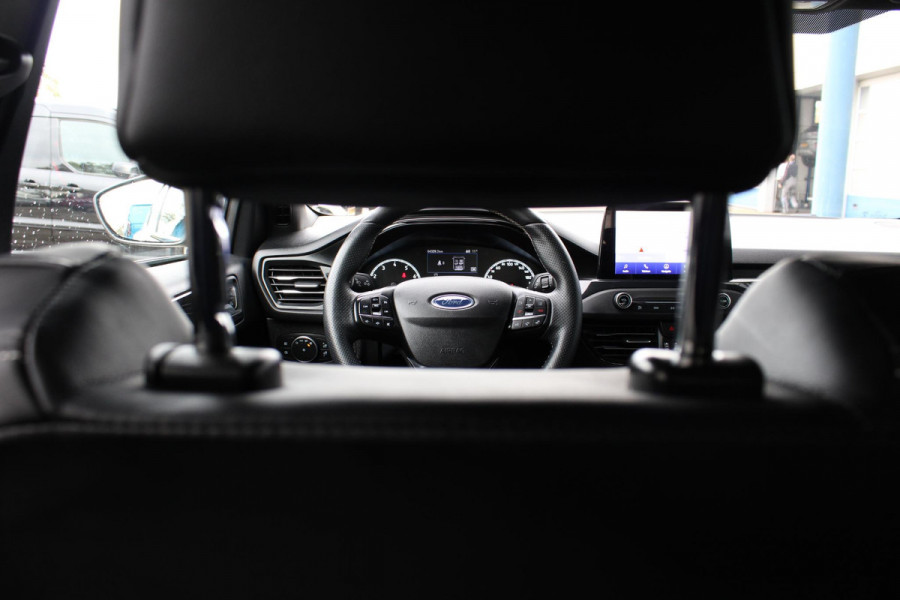 Ford Focus 2.3 EcoBoost ST-3 280pk | Launch Control | Winter Pack | Adaptive LED | Achteruitrijcamera | HUD |