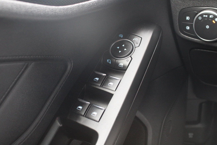 Ford Focus 2.3 EcoBoost ST-3 280pk | Launch Control | Winter Pack | Adaptive LED | Achteruitrijcamera | HUD |