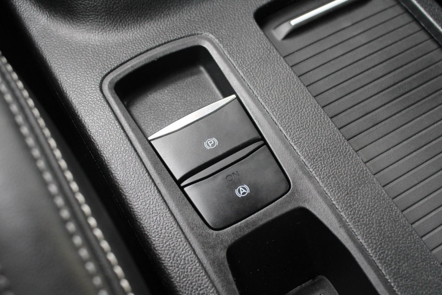 Ford Focus 2.3 EcoBoost ST-3 280pk | Launch Control | Winter Pack | Adaptive LED | Achteruitrijcamera | HUD |
