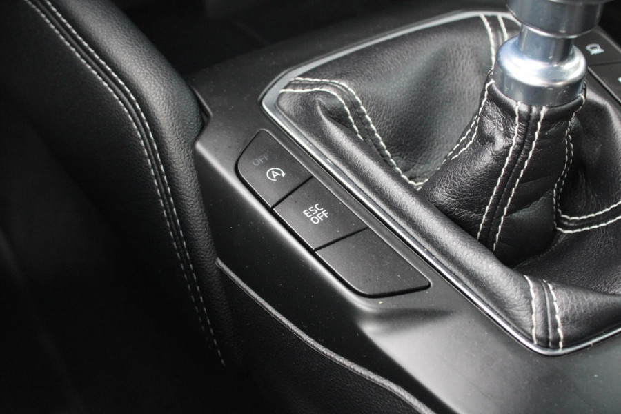 Ford Focus 2.3 EcoBoost ST-3 280pk | Launch Control | Winter Pack | Adaptive LED | Achteruitrijcamera | HUD |