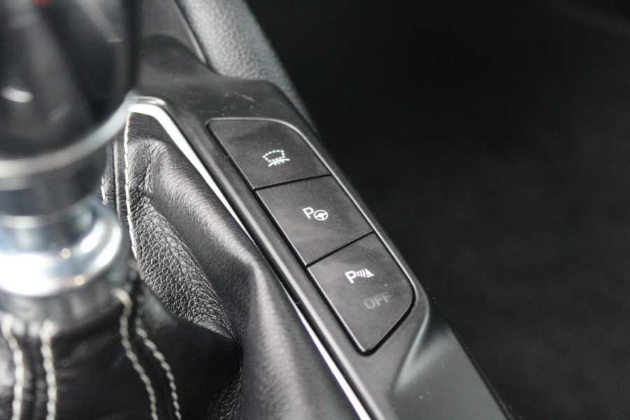 Ford Focus 2.3 EcoBoost ST-3 280pk | Launch Control | Winter Pack | Adaptive LED | Achteruitrijcamera | HUD |