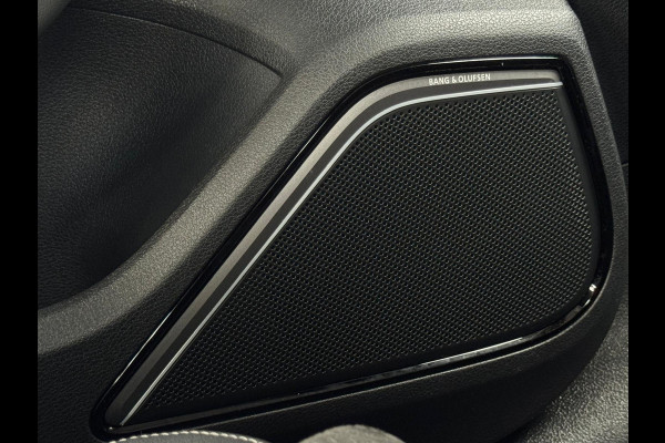 Audi A3 Limousine 35 TFSI S edition, 2x S-LINE, panoramadak , 19 inch, 1/2 lederen sportinterieur , achteruitrijcamera ,vol opties