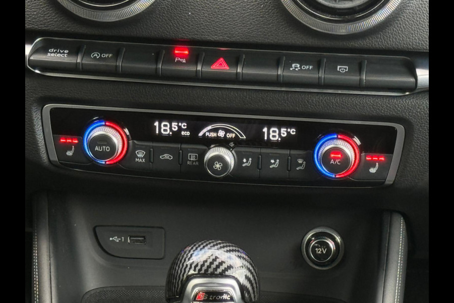 Audi A3 Limousine 35 TFSI S edition, 2x S-LINE, panoramadak , 19 inch, 1/2 lederen sportinterieur , achteruitrijcamera ,vol opties