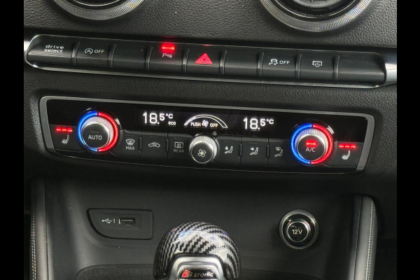 Audi A3 Limousine 35 TFSI S edition, 2x S-LINE, panoramadak , 19 inch, 1/2 lederen sportinterieur , achteruitrijcamera ,vol opties