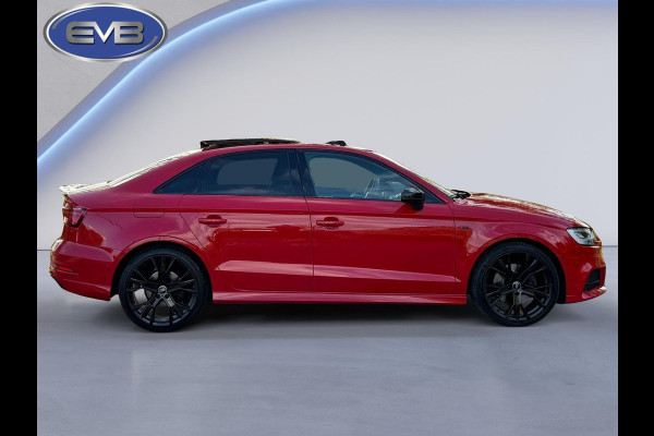 Audi A3 Limousine 35 TFSI S edition, 2x S-LINE, panoramadak , 19 inch, 1/2 lederen sportinterieur , achteruitrijcamera ,vol opties