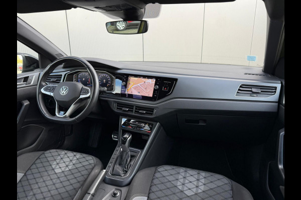 Volkswagen Taigo 1.0 TSI R-Line Automaat / IQ Light / Keyless / ACC / Camera Volkswagen Taigo 1.0 TSI R-Line Automaat / IQ Light / Keyless / ACC / Camera