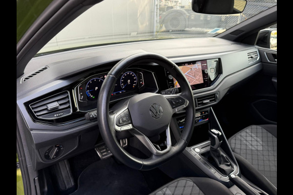 Volkswagen Taigo 1.0 TSI R-Line Automaat / IQ Light / Keyless / ACC / Camera Volkswagen Taigo 1.0 TSI R-Line Automaat / IQ Light / Keyless / ACC / Camera