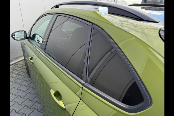 Volkswagen Taigo 1.0 TSI R-Line Automaat / IQ Light / Keyless / ACC / Camera Volkswagen Taigo 1.0 TSI R-Line Automaat / IQ Light / Keyless / ACC / Camera