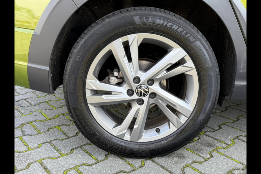 Volkswagen Taigo 1.0 TSI R-Line Automaat / IQ Light / Keyless / ACC / Camera Volkswagen Taigo 1.0 TSI R-Line Automaat / IQ Light / Keyless / ACC / Camera