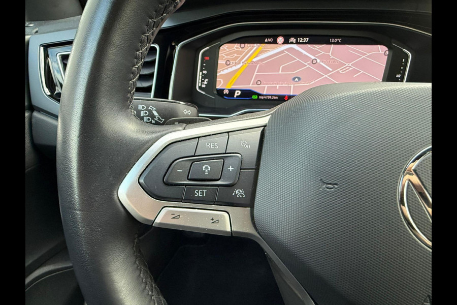 Volkswagen Taigo 1.0 TSI R-Line Automaat / IQ Light / Keyless / ACC / Camera Volkswagen Taigo 1.0 TSI R-Line Automaat / IQ Light / Keyless / ACC / Camera