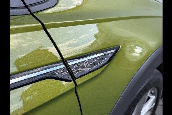 Volkswagen Taigo 1.0 TSI R-Line Automaat / IQ Light / Keyless / ACC / Camera Volkswagen Taigo 1.0 TSI R-Line Automaat / IQ Light / Keyless / ACC / Camera