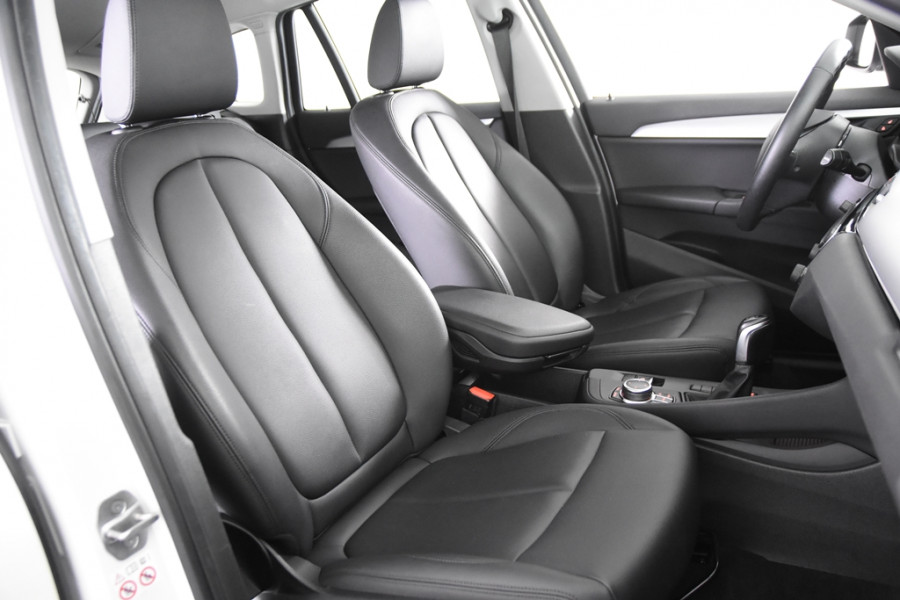 BMW X1 sDrive18i *1ste Eigenaar*Leer*Navigatie*Stoelverwarming*