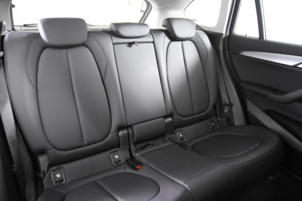BMW X1 sDrive18i *1ste Eigenaar*Leer*Navigatie*Stoelverwarming*