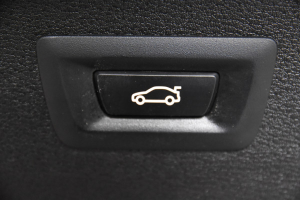 BMW X1 sDrive18i *1ste Eigenaar*Leer*Navigatie*Stoelverwarming*