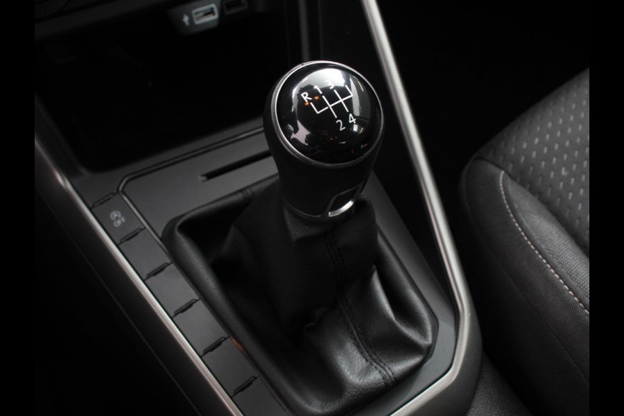 Volkswagen Polo 1.0 TSI Comfortline Navi Carplay Airco Adaptive Cruise Control NL Auto NAP Volkswagen Polo 1.0 TSI Comfortline Navi Carplay Airco Adaptive Cruise Control NL Auto NAP