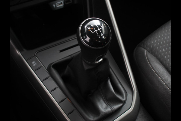 Volkswagen Polo 1.0 TSI Comfortline Navi Carplay Airco Adaptive Cruise Control NL Auto NAP Volkswagen Polo 1.0 TSI Comfortline Navi Carplay Airco Adaptive Cruise Control NL Auto NAP