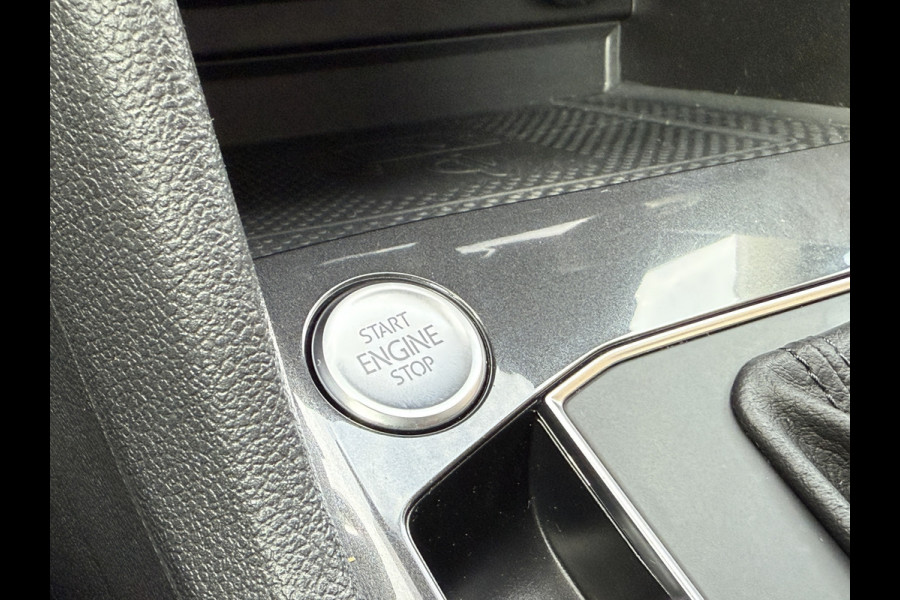 Volkswagen Tiguan Allspace 1.5 TSI Highline | Trekhaak | Stoel/Stuurverw. | Full LED | Parkpilot