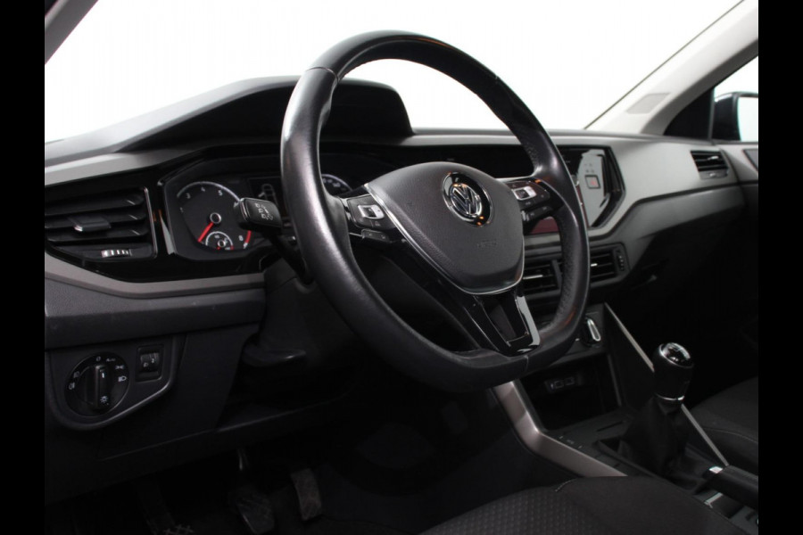 Volkswagen Polo 1.0 TSI Comfortline Navi Carplay Airco Adaptive Cruise Control NL Auto NAP Volkswagen Polo 1.0 TSI Comfortline Navi Carplay Airco Adaptive Cruise Control NL Auto NAP