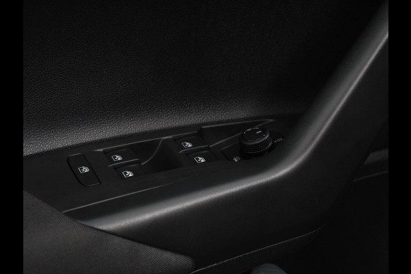 Volkswagen Polo 1.0 TSI Comfortline Navi Carplay Airco Adaptive Cruise Control NL Auto NAP Volkswagen Polo 1.0 TSI Comfortline Navi Carplay Airco Adaptive Cruise Control NL Auto NAP