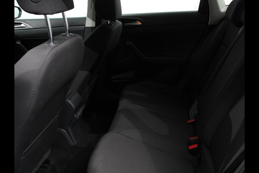 Volkswagen Polo 1.0 TSI Comfortline Navi Carplay Airco Adaptive Cruise Control NL Auto NAP Volkswagen Polo 1.0 TSI Comfortline Navi Carplay Airco Adaptive Cruise Control NL Auto NAP