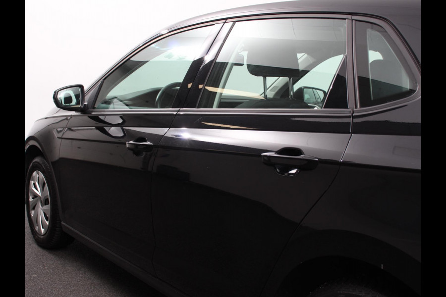Volkswagen Polo 1.0 TSI Comfortline Navi Carplay Airco Adaptive Cruise Control NL Auto NAP Volkswagen Polo 1.0 TSI Comfortline Navi Carplay Airco Adaptive Cruise Control NL Auto NAP