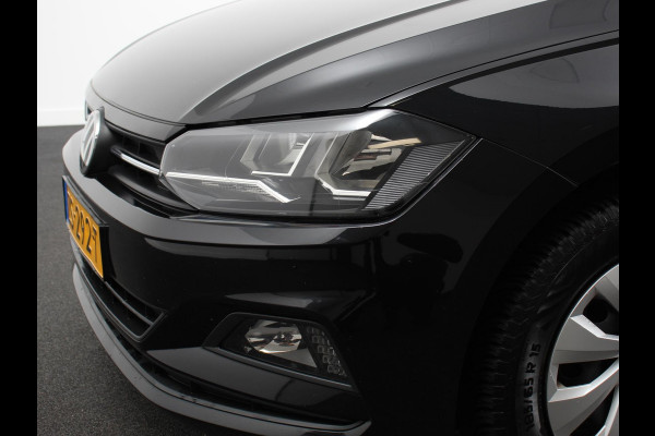 Volkswagen Polo 1.0 TSI Comfortline Navi Carplay Airco Adaptive Cruise Control NL Auto NAP Volkswagen Polo 1.0 TSI Comfortline Navi Carplay Airco Adaptive Cruise Control NL Auto NAP