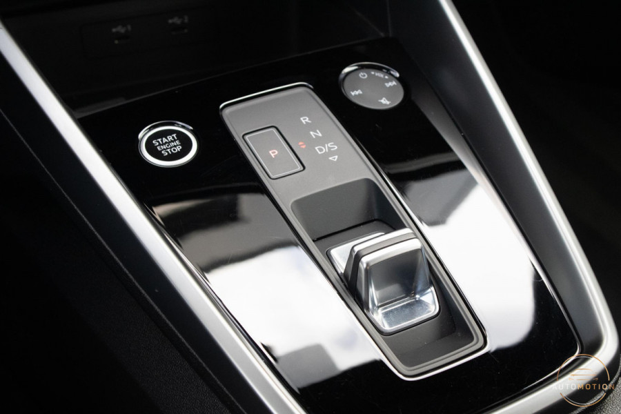 Audi A3 Sportback 40 TFSIe PANO CAMERA S LINE B&O