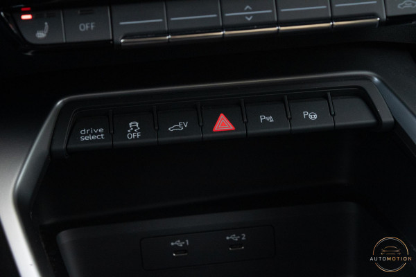 Audi A3 Sportback 40 TFSIe PANO CAMERA S LINE B&O