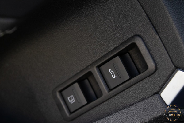 Audi A3 Sportback 40 TFSIe PANO CAMERA S LINE B&O