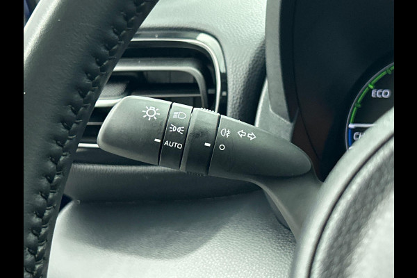 Toyota Yaris 1.5 Hybrid Active Auto. Navigatie Apple Carplay/Android Auto Camera Adaptive Cruise Control  Climate Control