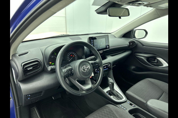 Toyota Yaris 1.5 Hybrid Active Auto. Navigatie Apple Carplay/Android Auto Camera Adaptive Cruise Control  Climate Control
