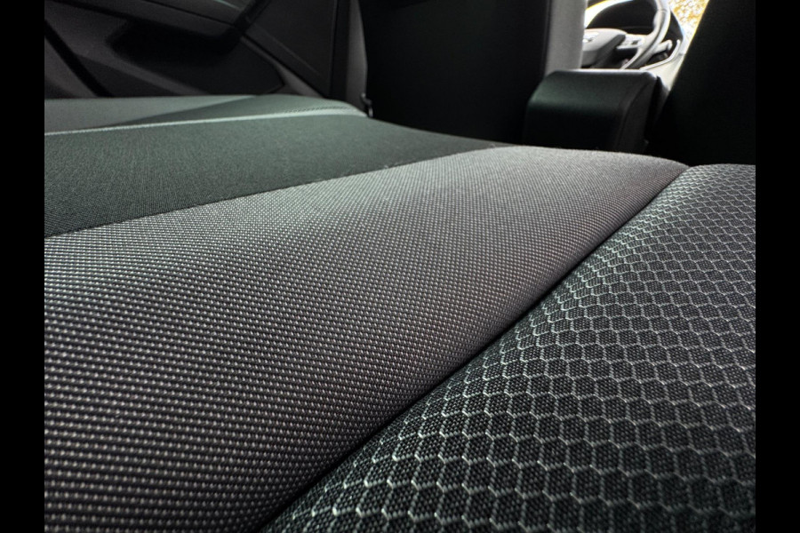 Seat Ibiza 1.0 TSI Style PDC VOOR & ACHTER / STOELVERWARMING / BLUETOOTH / ELEKTR. INKLAPB SPIEGELS