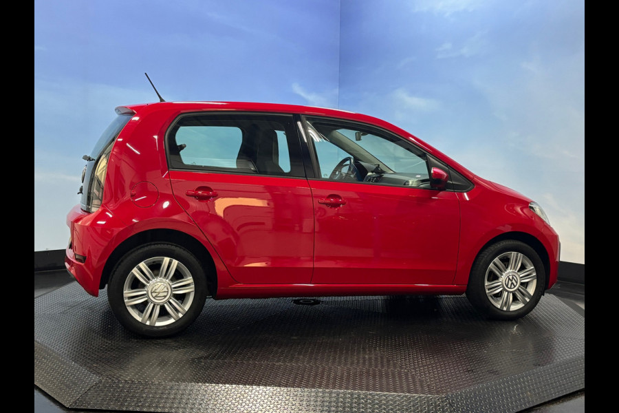 Volkswagen up! 1.0 BMT high up! Airco | Cruise | PDC