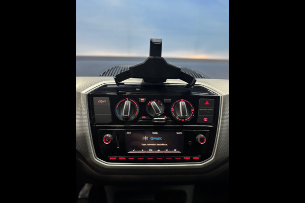 Volkswagen up! 1.0 BMT high up! Airco | Cruise | PDC
