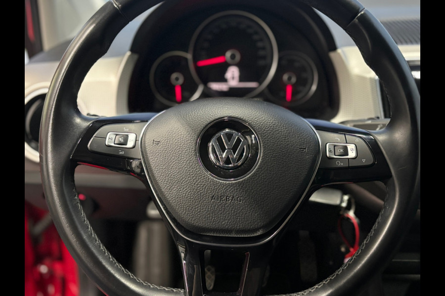 Volkswagen up! 1.0 BMT high up! Airco | Cruise | PDC