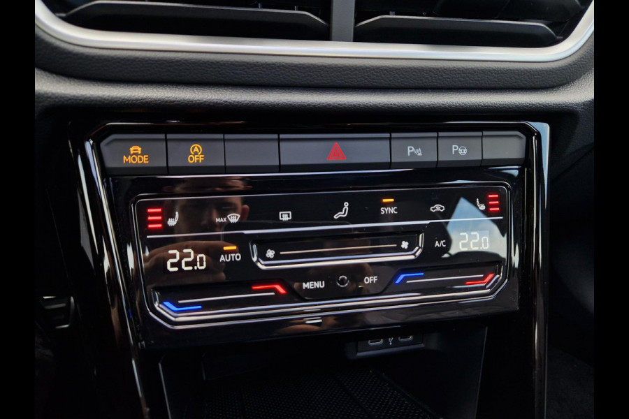 Volkswagen T-Roc 1.5 TSI DSG 150PK 3X R-Line /Pano /IQ Light /IQ drive