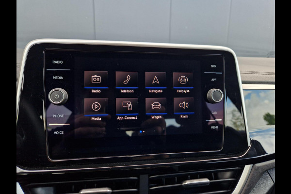 Volkswagen T-Roc 1.5 TSI DSG 150PK 3X R-Line /Pano /IQ Light /IQ drive