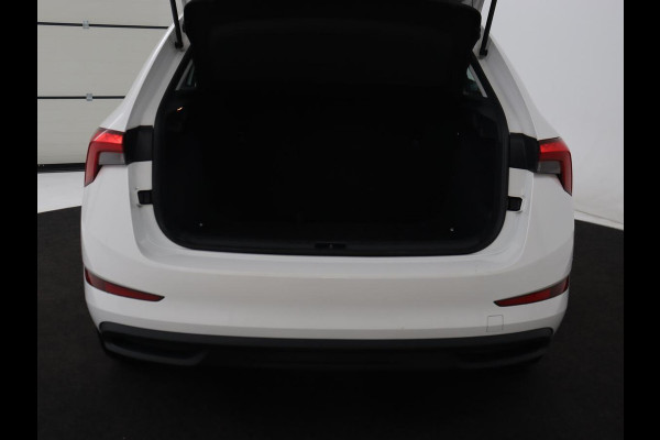 Škoda SCALA 1.0 TSI Ambition | Carplay | Full LED | Cruise control | Airco | Bluetooth | DAB